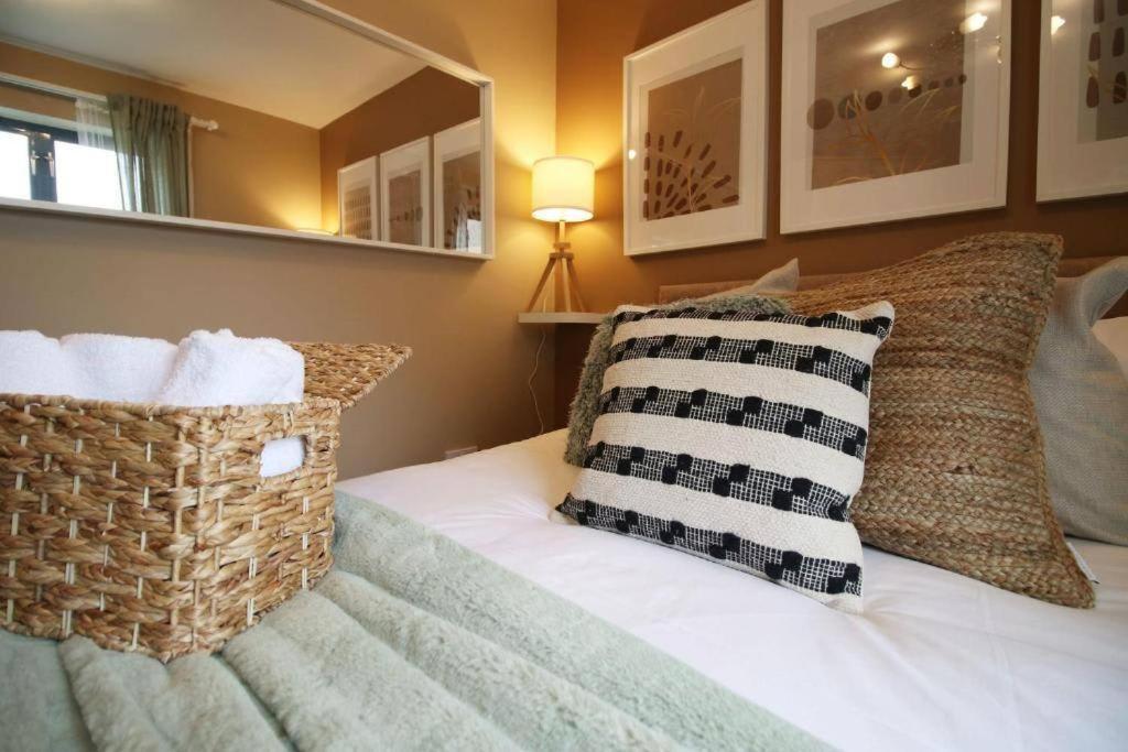 The Observatory By Mia Living 2 Bedroom Apartment Overlooking Swansea Beach With Free Parking Kültér fotó